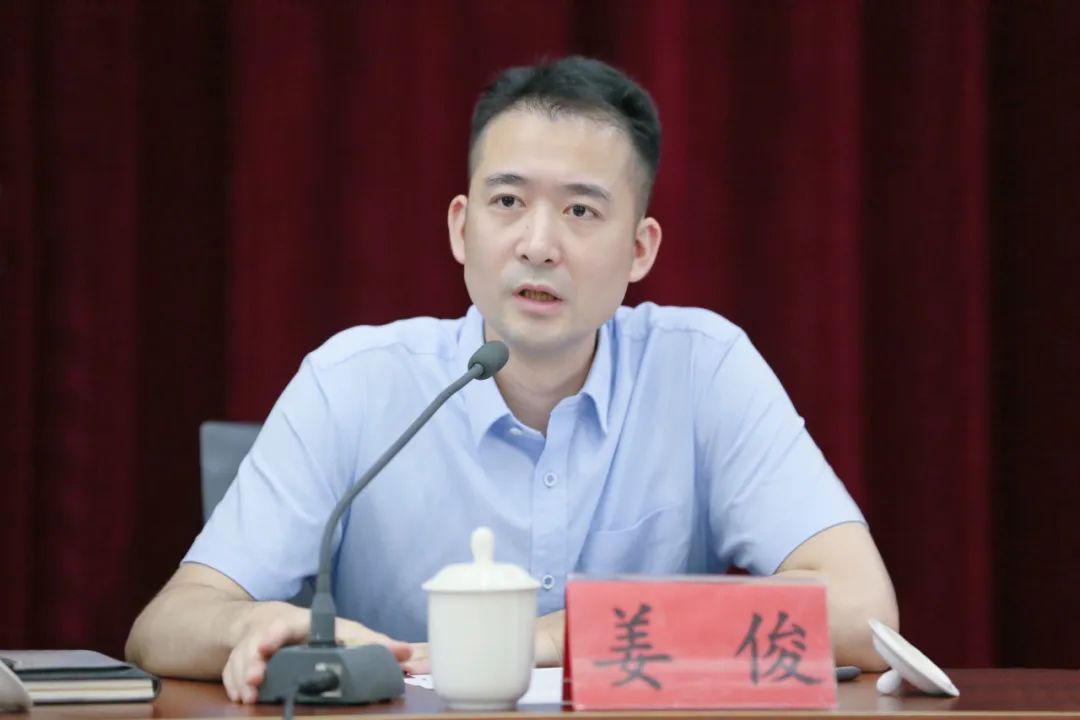 镇创建指挥部各小组组长翁晔,刘翠红,李耀,薛肃闻,张雪英,沈辉,姜俊