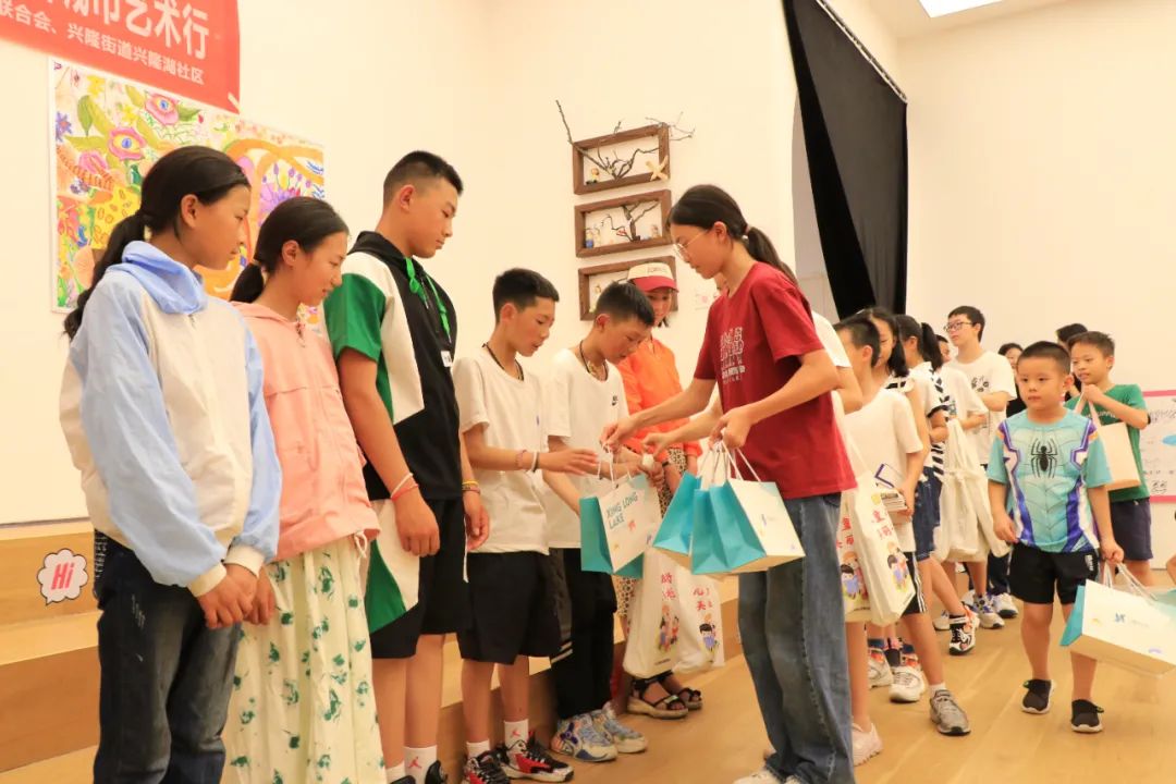 儿童友好“兴”连心,一起成长