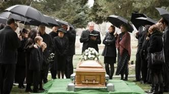 “死不起”的英国人：一场葬礼近9万，成千上万的人正为埋葬亲人而发愁
