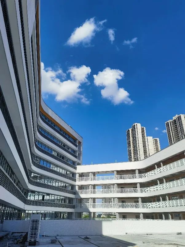 新学校 1,绿岛湖学校即将投用!