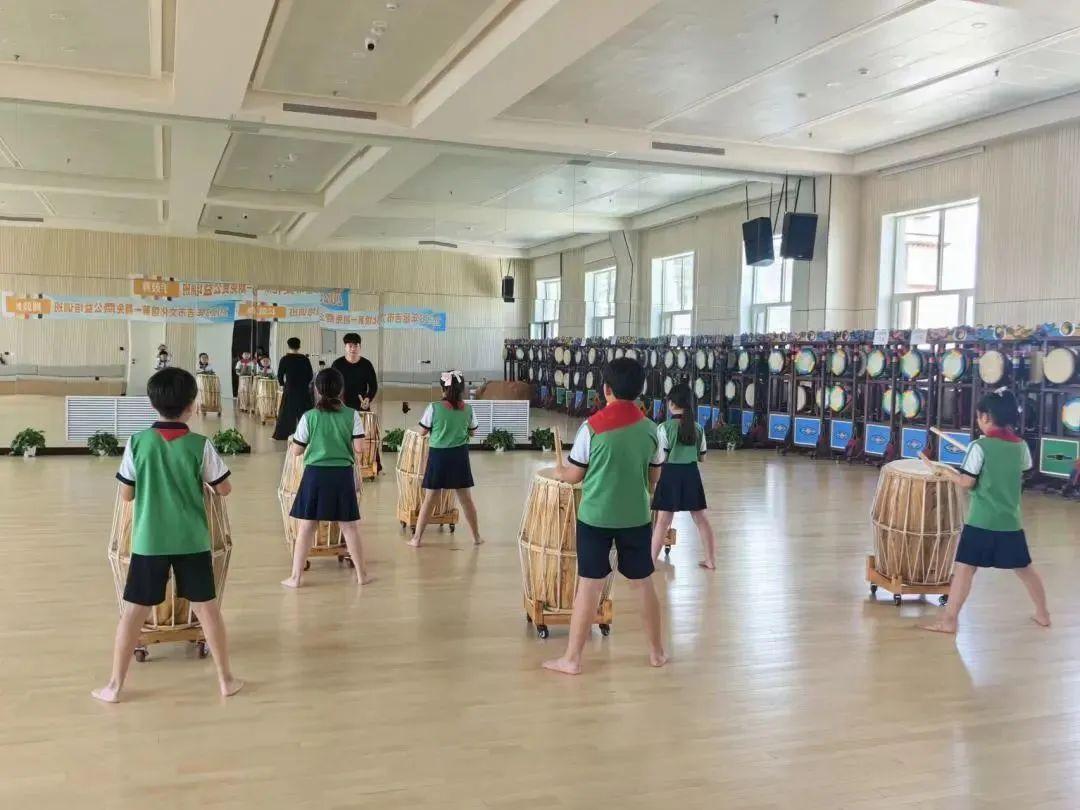 延吉市中央小学学生到延吉市文化馆开启传统文化艺术体验之旅