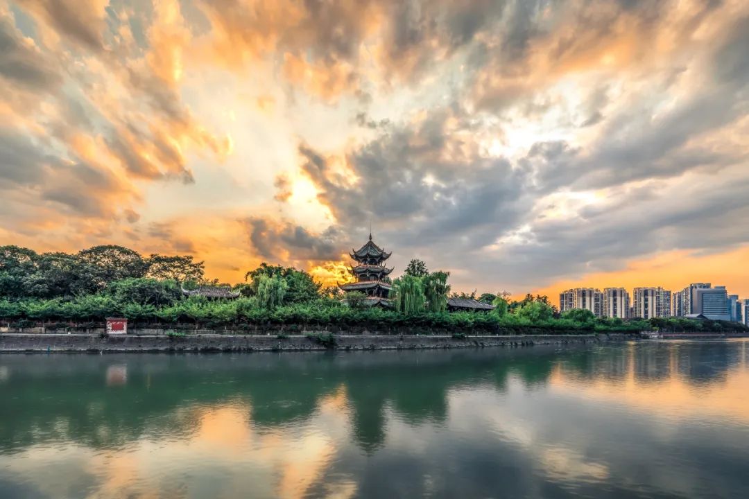 望江楼古建筑群，开了