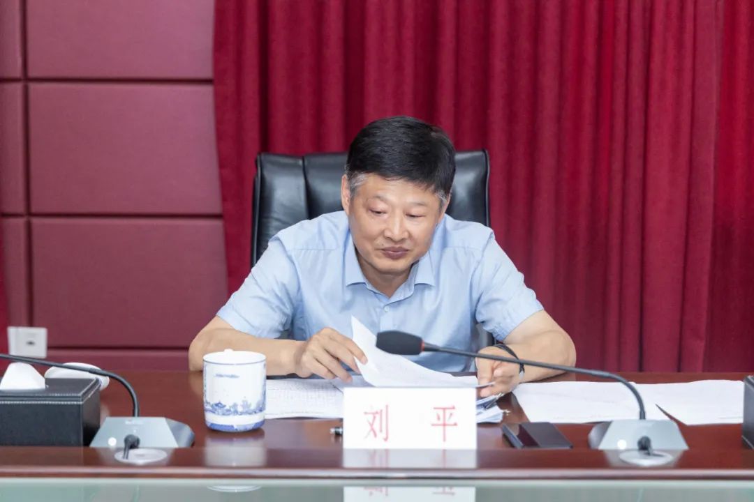 强化府院联动共建法治余干余干县府院联动工作2023年第一次会议召开