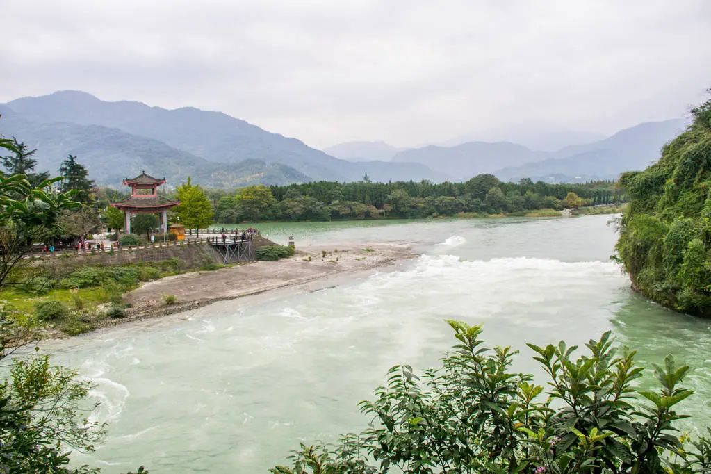 什么是黄金水道 745.jpg