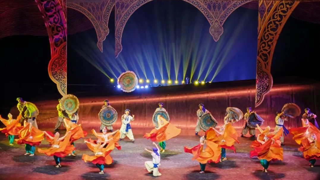 让我们舞起来！中国电信全面助力第六届中国新疆国际民族舞蹈节盛大开幕