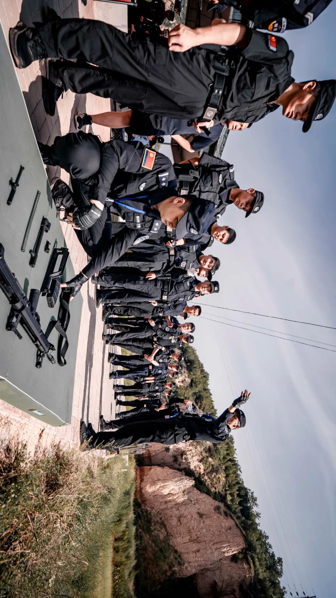 【高清大图】实战淬火砺精兵,吕梁公安巡特警精英上演"巅峰对决"!