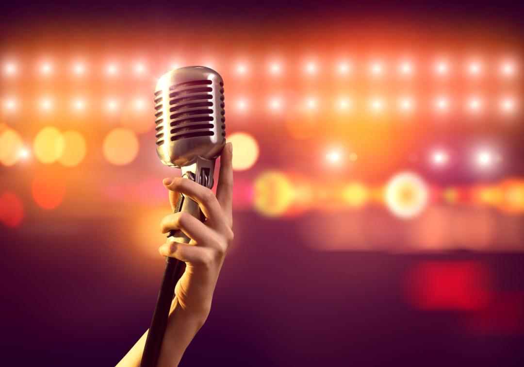 舞台上的明星，多是资本市场上的鸡肋