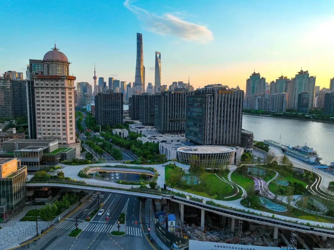 黄浦区聚焦老城厢,北京路,建国东路等重点区域,实施57个成片旧改项目