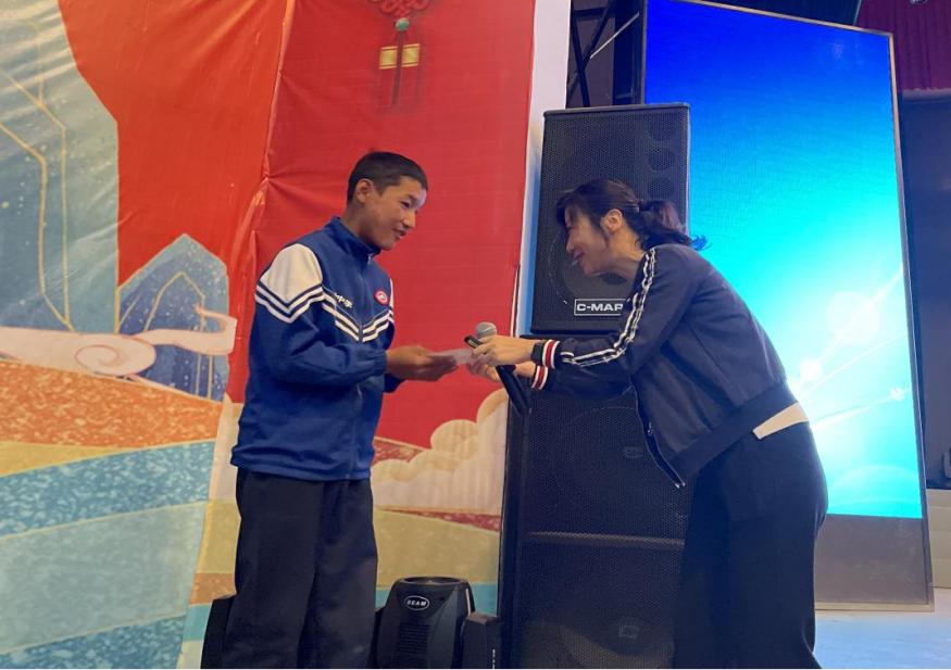 走进科学殿堂,聆听大家讲座——江孜县闵行中学举办科学讲座_澎湃号