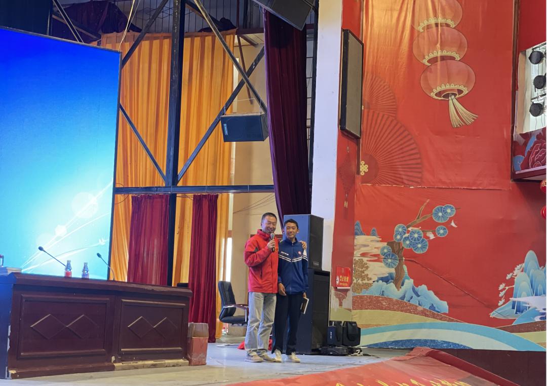 走进科学殿堂,聆听大家讲座——江孜县闵行中学举办科学讲座_澎湃号