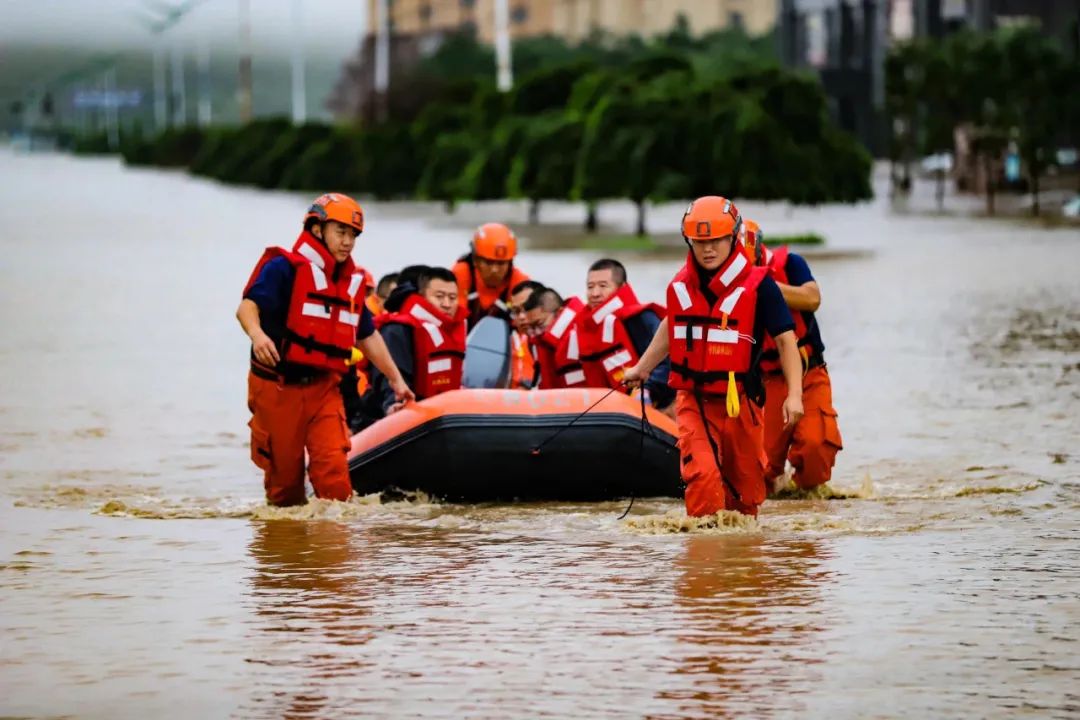 【迎战洪水】市森林消防支队连续4昼夜赴多地抗洪抢险,搜救转移被困