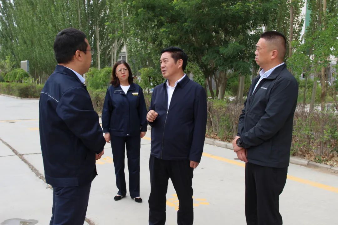 汪山泉调研宗教工作及涉粮问题整改情况时强调 加强思