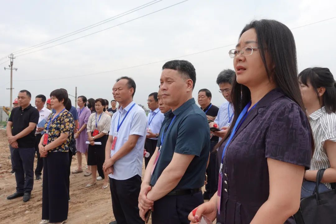 代表票决评估制实施办法》规定,8月8日上午,区人大常委会主任刘文文