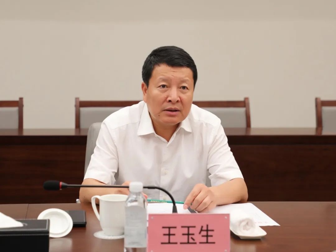 杜波会见中铁建工集团党委书记、董事长王玉生一行