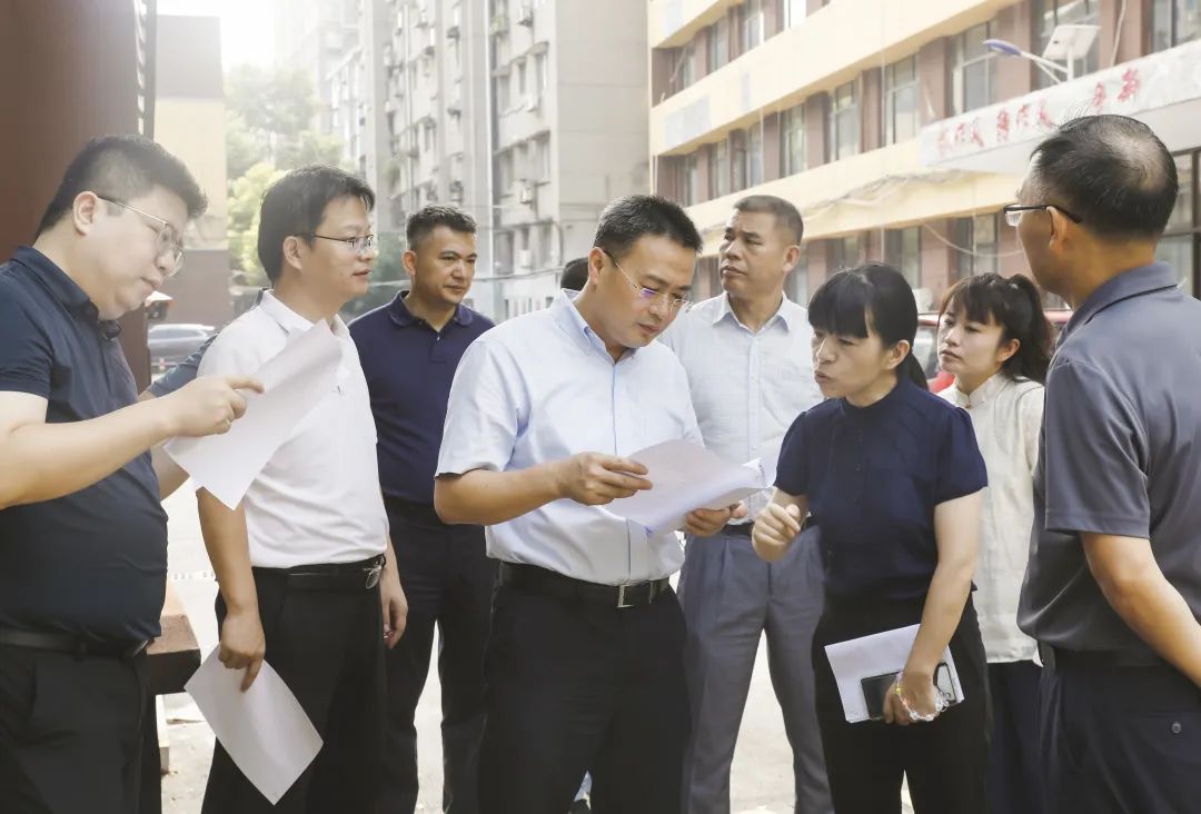 高辉红主持召开区委书记专题会 现场调研并听取东湖区城市水环境治理