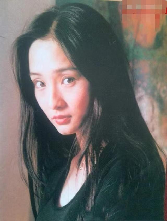 孔琳:19岁被李少红张艺谋看中,如今54岁爱情事业双丰收_澎湃号·湃客_澎湃新闻-The Paper