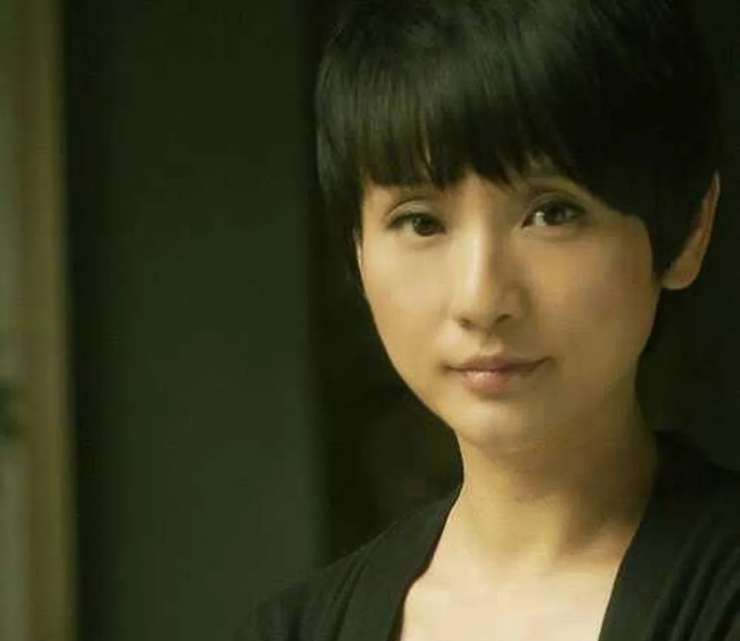 孔琳:19岁被李少红张艺谋看中,如今54岁爱情事业双丰收_澎湃号·湃客_澎湃新闻-The Paper