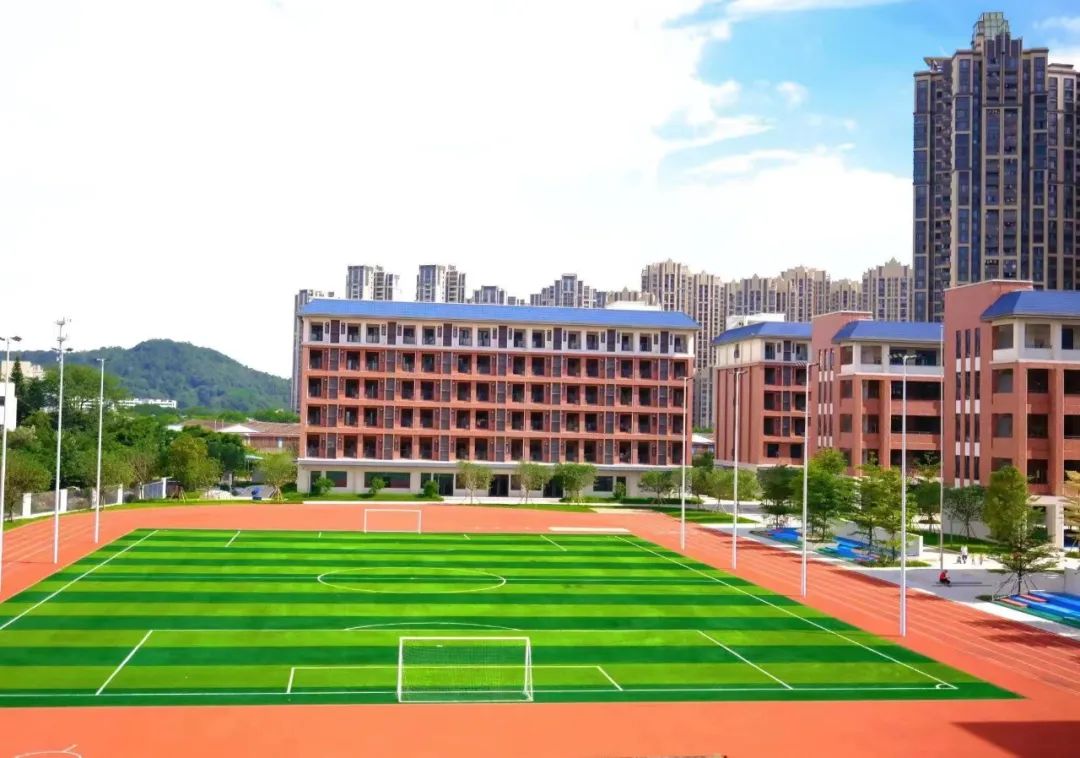 揭阳华侨初级中学_蓬江区优质教育工程_江门市华侨中学新校区启用仪式