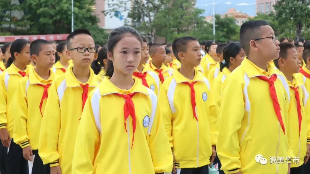 芒市与德宏州民族第一中学签订联盟办学协议,延续与芒市第二中学联盟