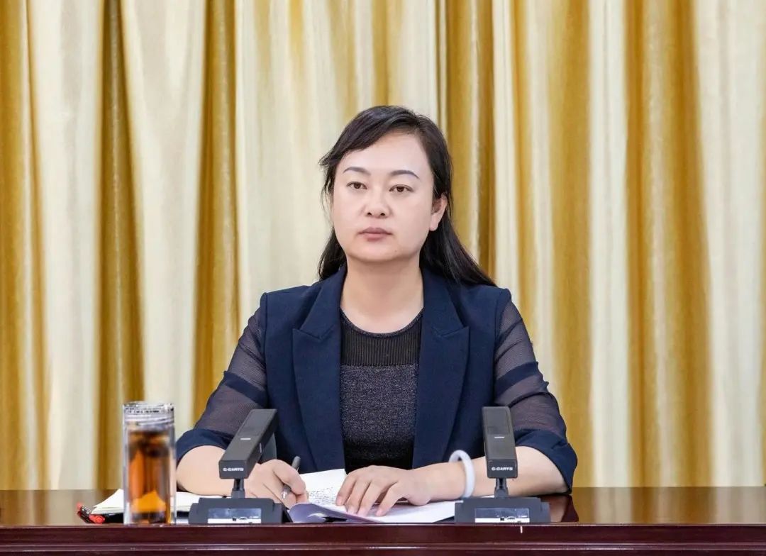 9月2日晚,县委副书记,县长杨琦玮主持召开古浪县8月份重点工作月调度