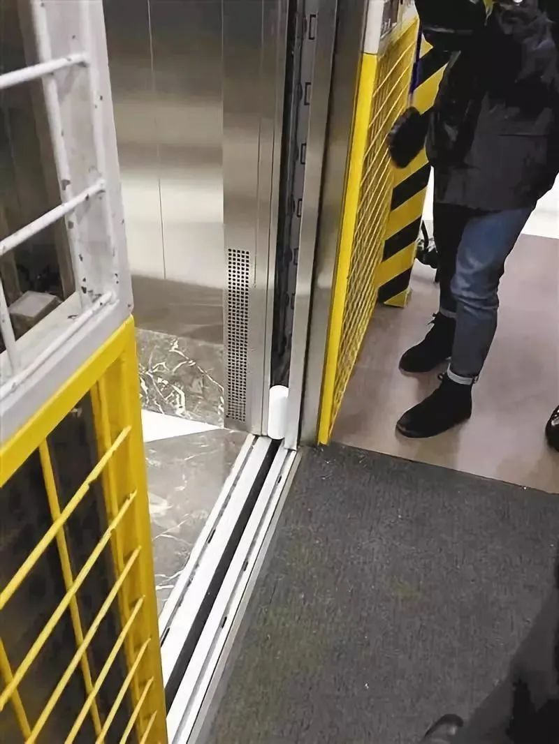 注意!电梯底坑莫积水!