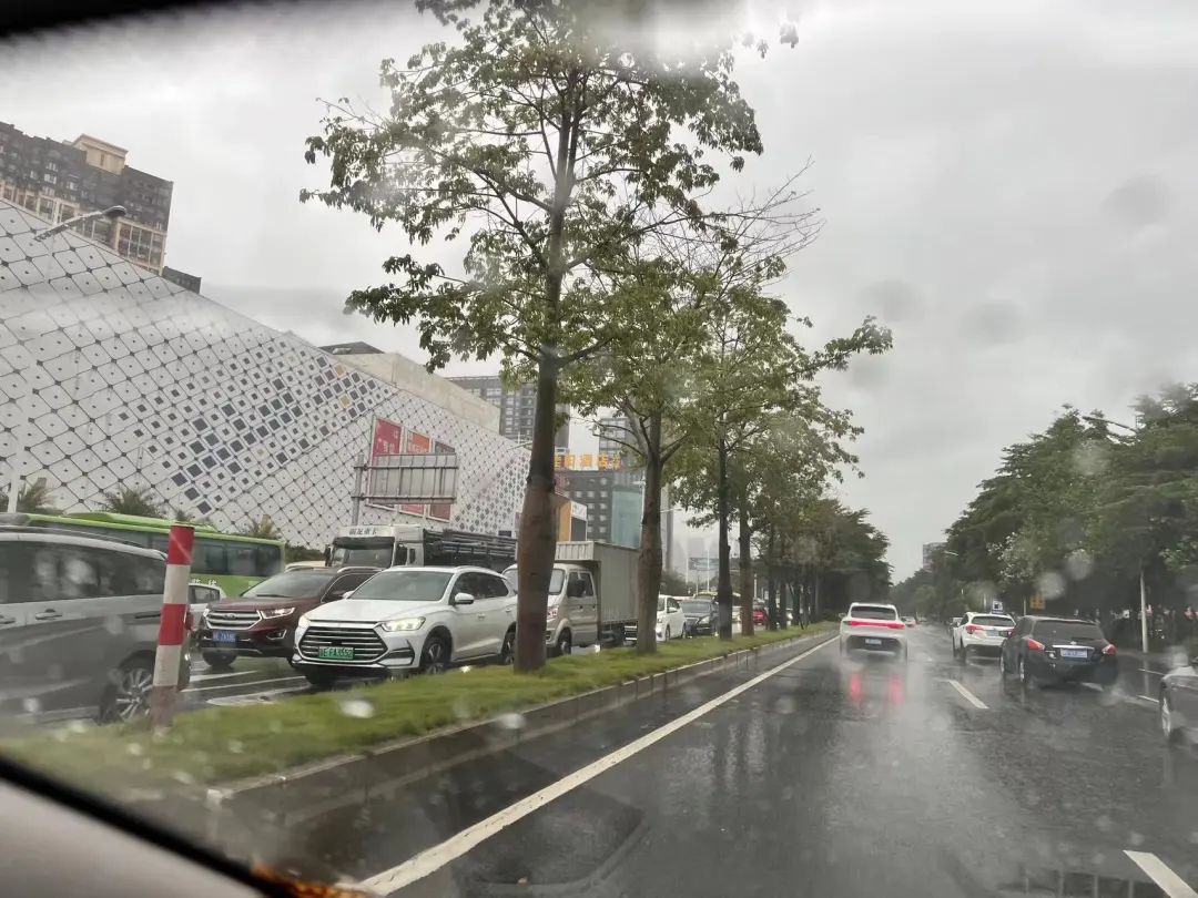 广东昨天大暴雨! 水浸震撼图片！未来7天还有大暴雨, 更可怕的是.._搜狐汽车_搜狐网