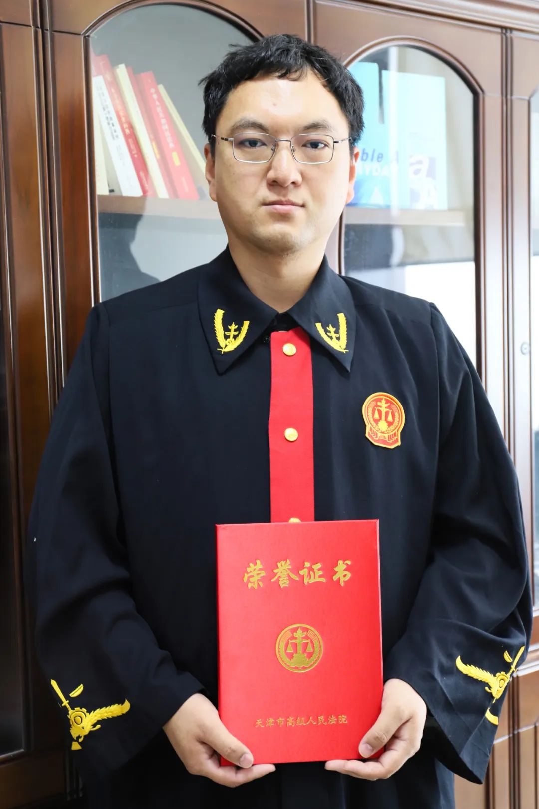 高超 澎拜新闻