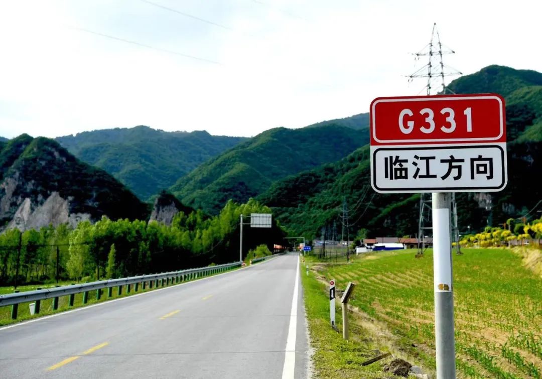 沿途风景美不胜收/壹/秋季自驾魅力!