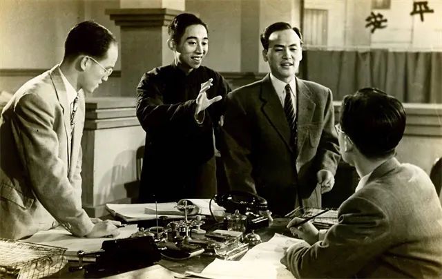 《张爱玲传》⑦|离开错的人,是人生变好的开始_澎湃号·湃客_澎湃新闻-The Paper