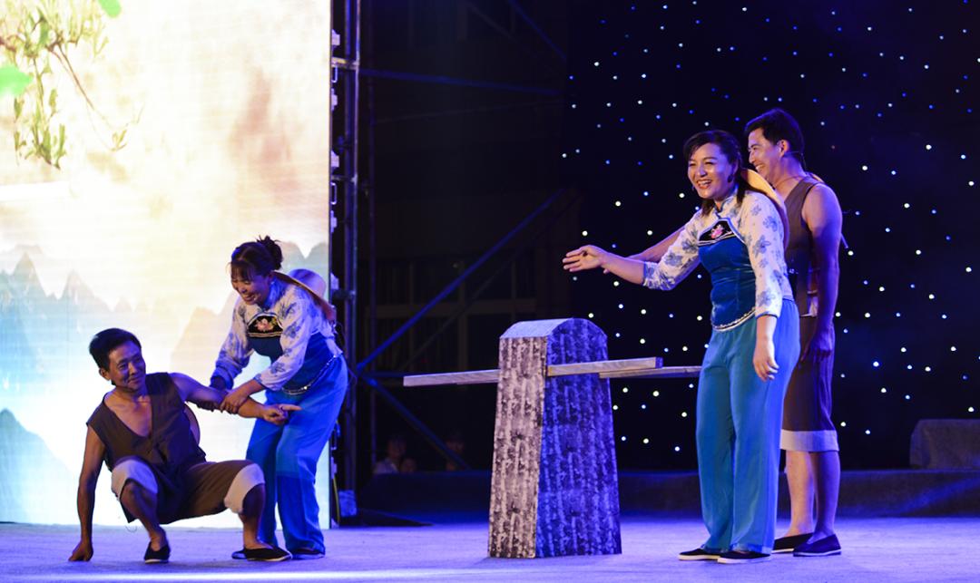 背二歌,省级非物质文化遗产月儿落西下,十里坪,巴山剪纸,川北山歌等