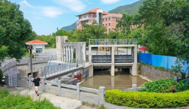 北岭排洪渠沿线17个泄洪通道完工