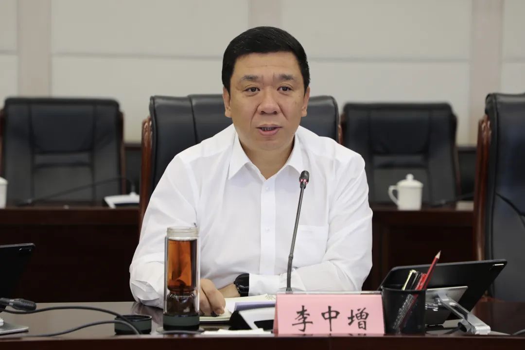 李中增与升能能源公司总裁洽谈新型储能项目合作