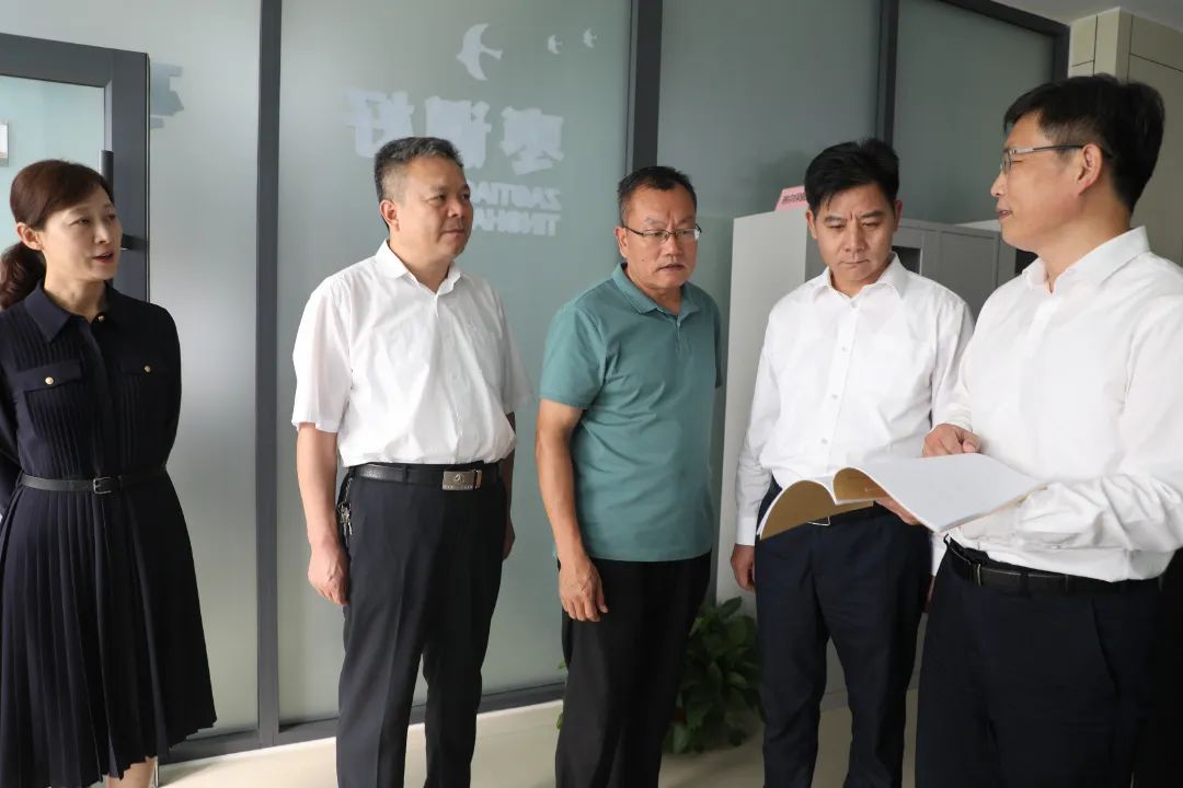 滕州市委常委,政法委书记孔祥东,市法院党组书记,院长张显礼调研矛盾
