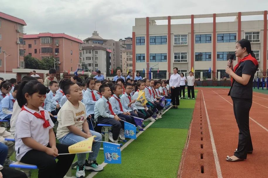 高陵区第一实验小学图片