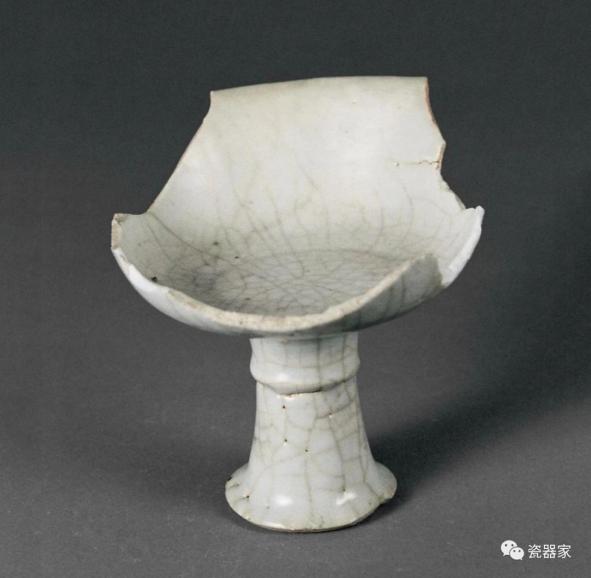 真正的哥窑金丝铁线