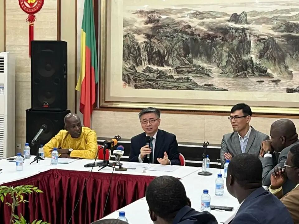 驻贝宁大使 :中贝建立战略伙伴关系 贝方将对中国公民实施完全免签