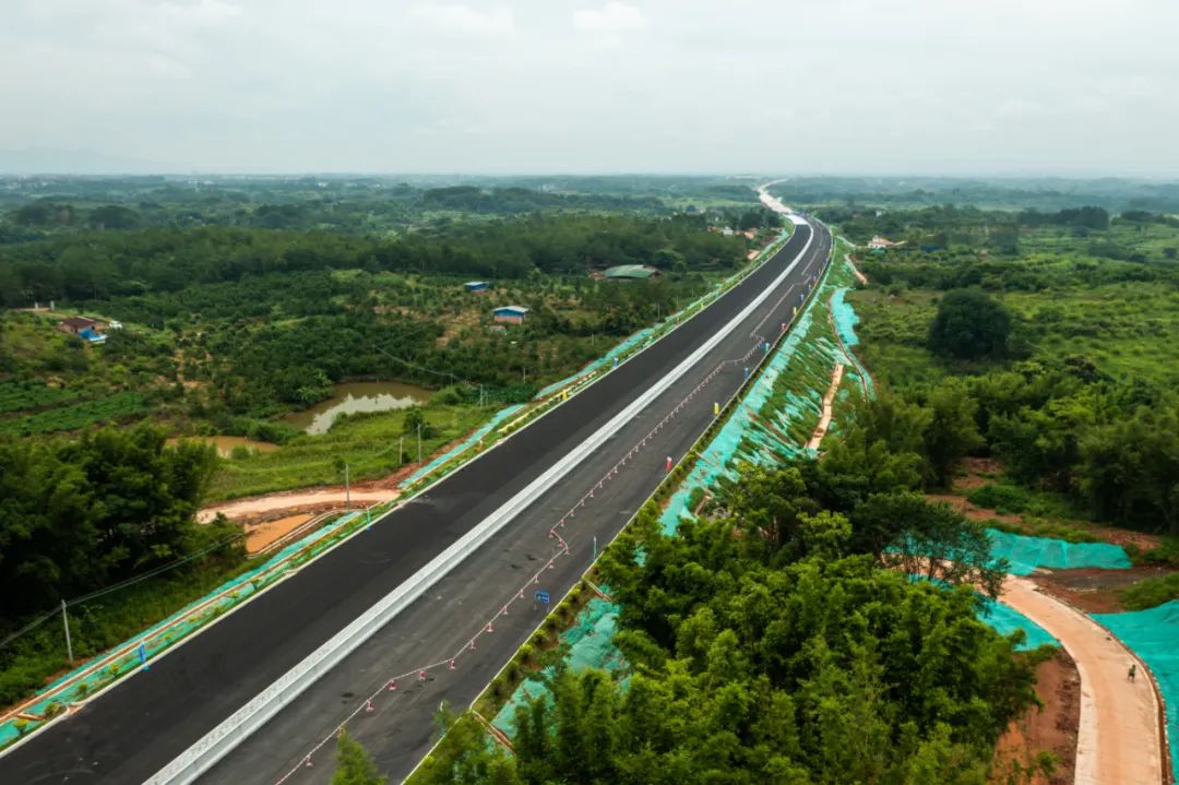 雄郑高速公路图片