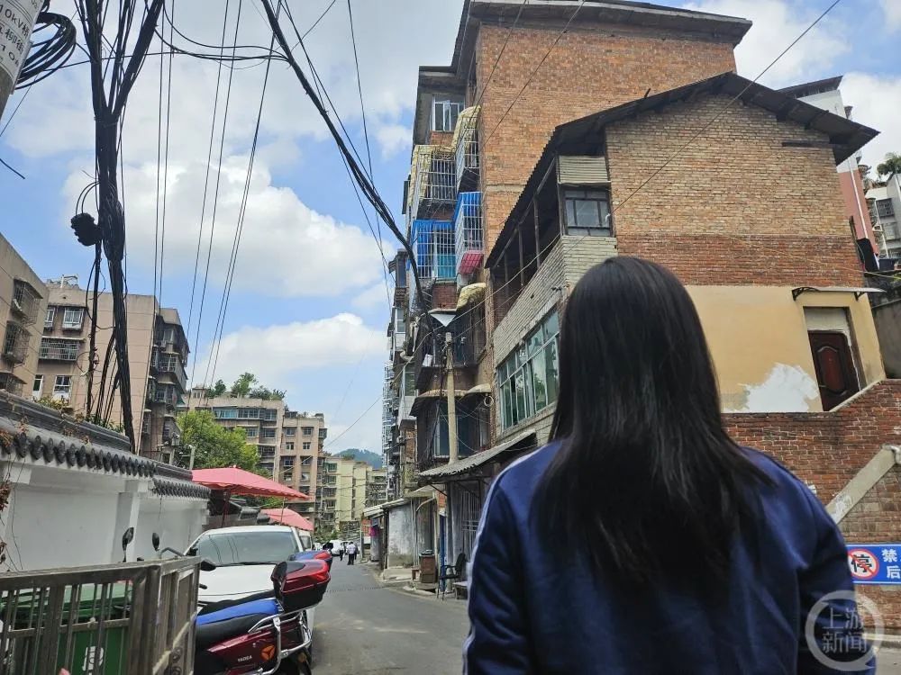 杨妞花26年艰难回家路：父母伤心过度早逝，誓将人贩子绳之以法