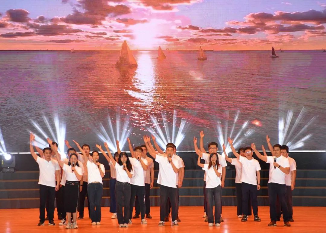 西工大2023迎新晚会现场超燃!_澎湃号·政务_澎湃新闻-the paper