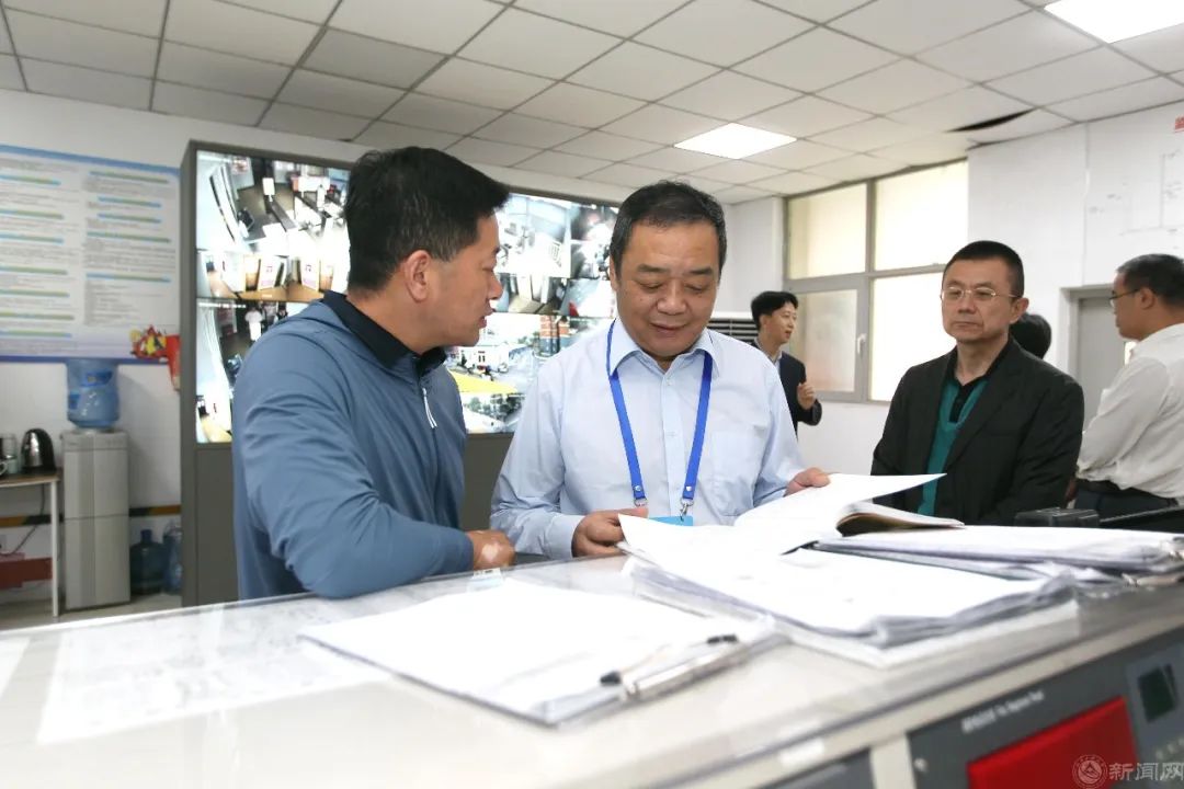 党委常委,纪委书记卢晖,党委常委,副校长王力,副校长卢晓斌分别带队