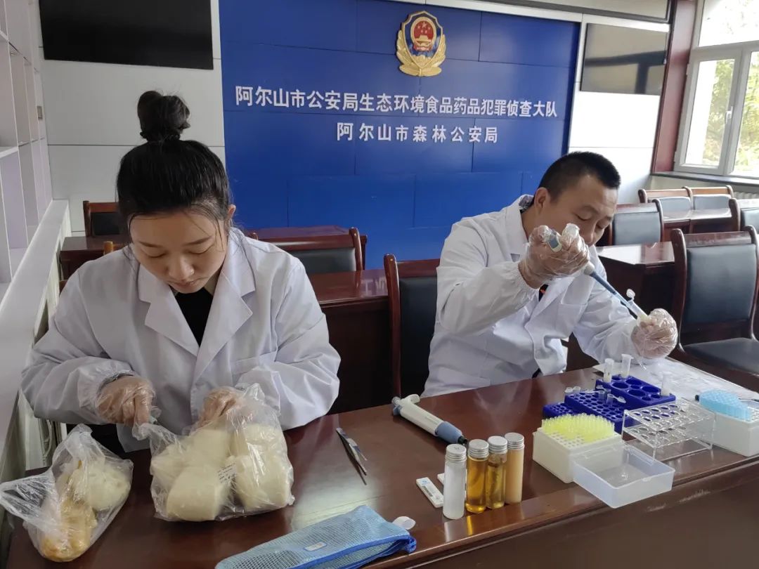 【节日我在岗】阿尔山市公安局环食药侦大队开展中秋,国庆期间食品