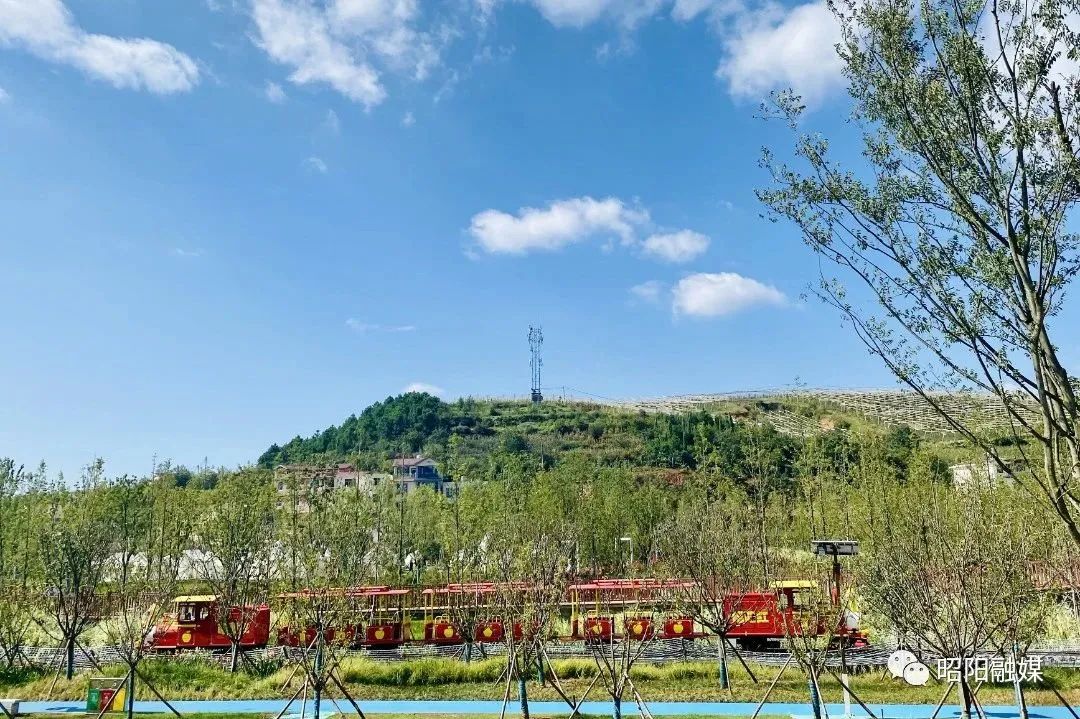 昭通市昭阳区红苹果乡村旅游度假区开园迎客，打造文旅产业新名片