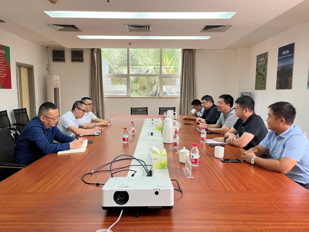 管委会副主任朱杰成接待浙江博来纳润电子材料有限公司董事长张泽芳