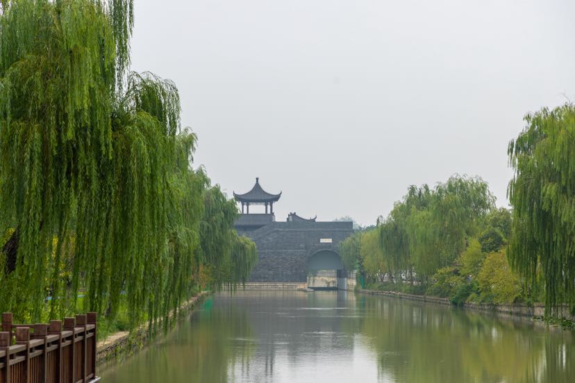 江苏扬州:中国大运河原点公园对外开放,800米古邗沟焕发新活力_澎湃号