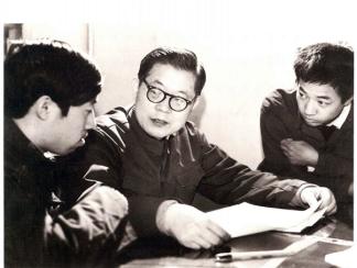 弘扬科学家精神两弹一星功勋科学家周光召