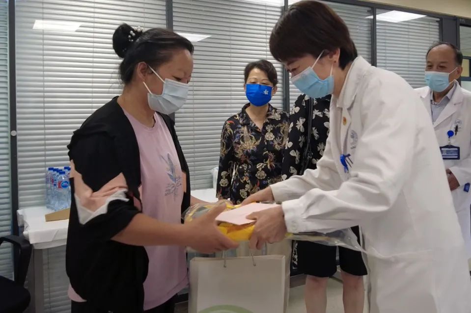 【新闻速递】沪疆连心,点亮希望!胸科医院深入开展“上海喀什先心病患儿助医”项目_澎湃号·政务_澎湃新闻-The Paper