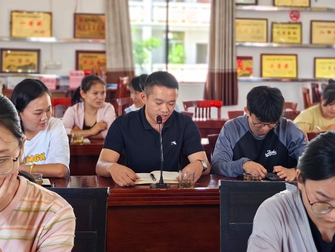 【芒法·提质增效】法官挂联乡镇 普法架起连心桥_澎湃号·政务_澎湃