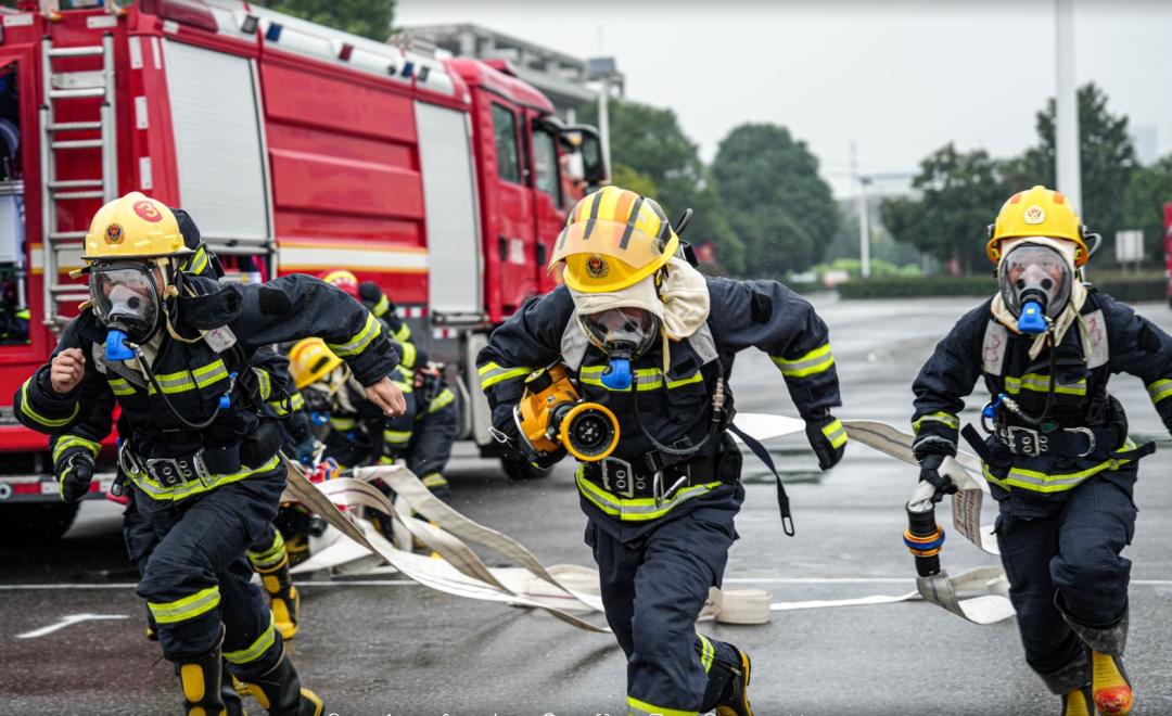全力以赴湖南消防精训实练备战火焰蓝比武竞赛