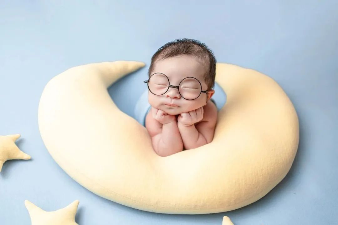 健康指标与潜在风险——新生儿出生体重