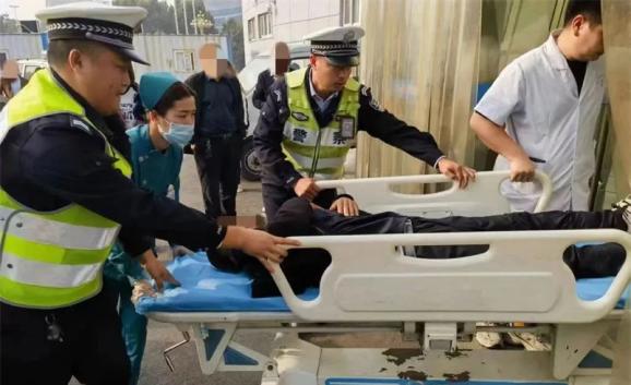 警车开道！滑县上演7分钟“速度与温情”！